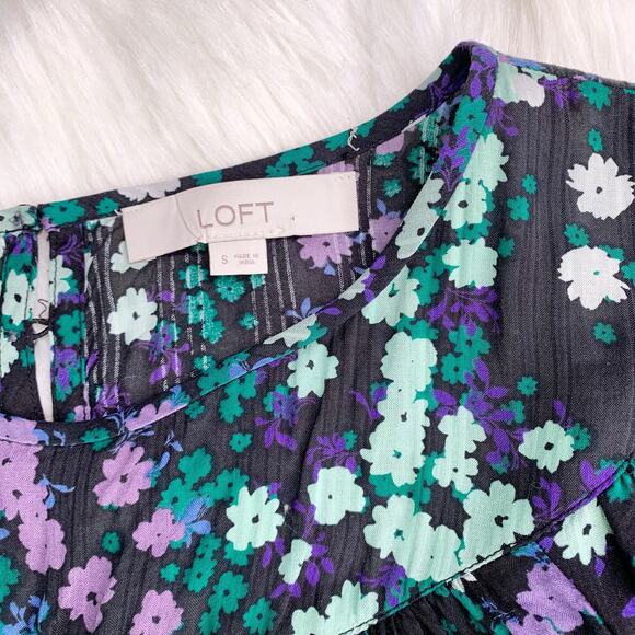Loft Ann Taylor Floral Shirred Yoke Top Black Green size Small office work - Picture 9 of 16